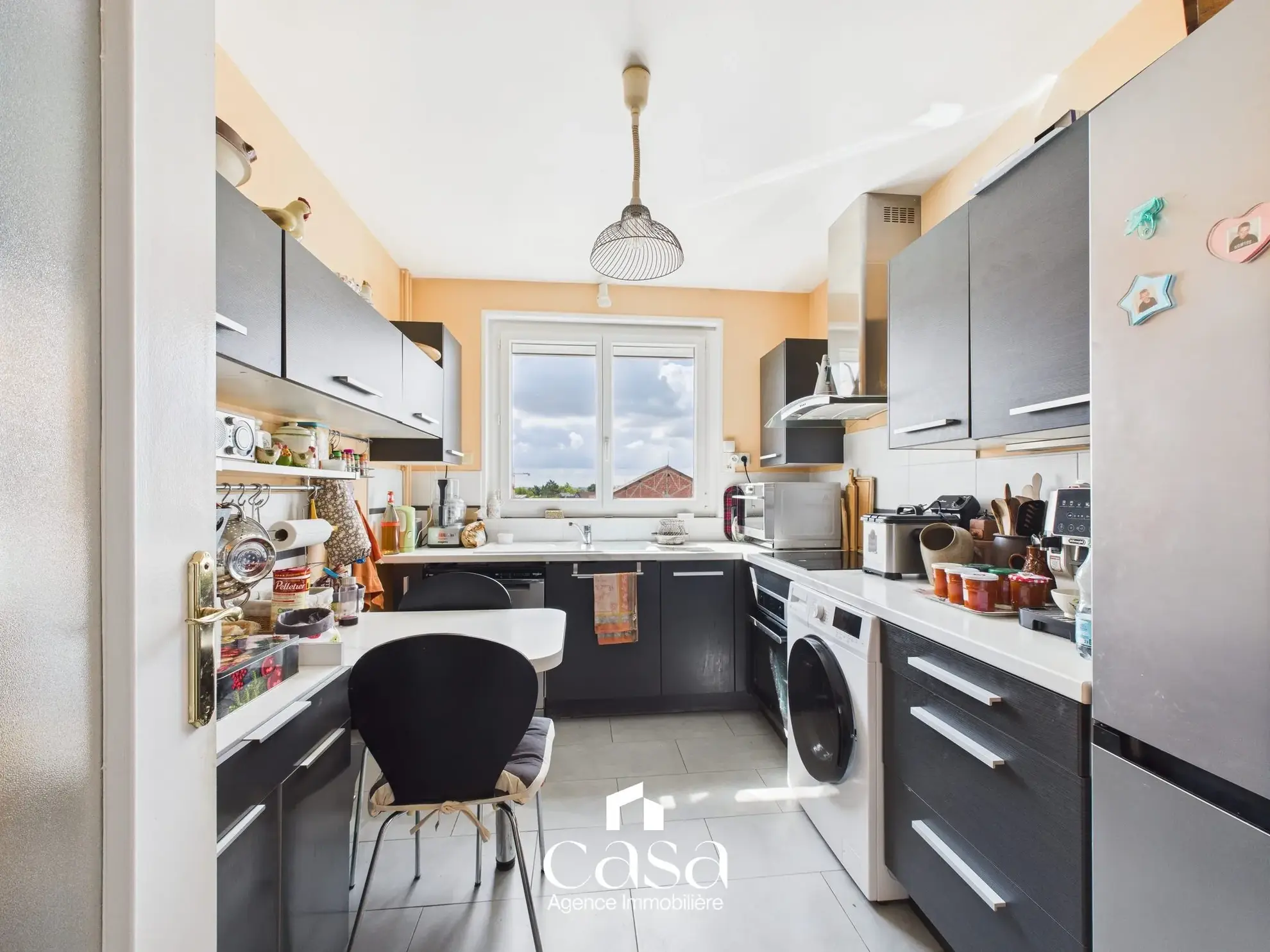 Duplex lumineux de 81 m² avec balcons, cave et stationnement sécurisé à Ifs 