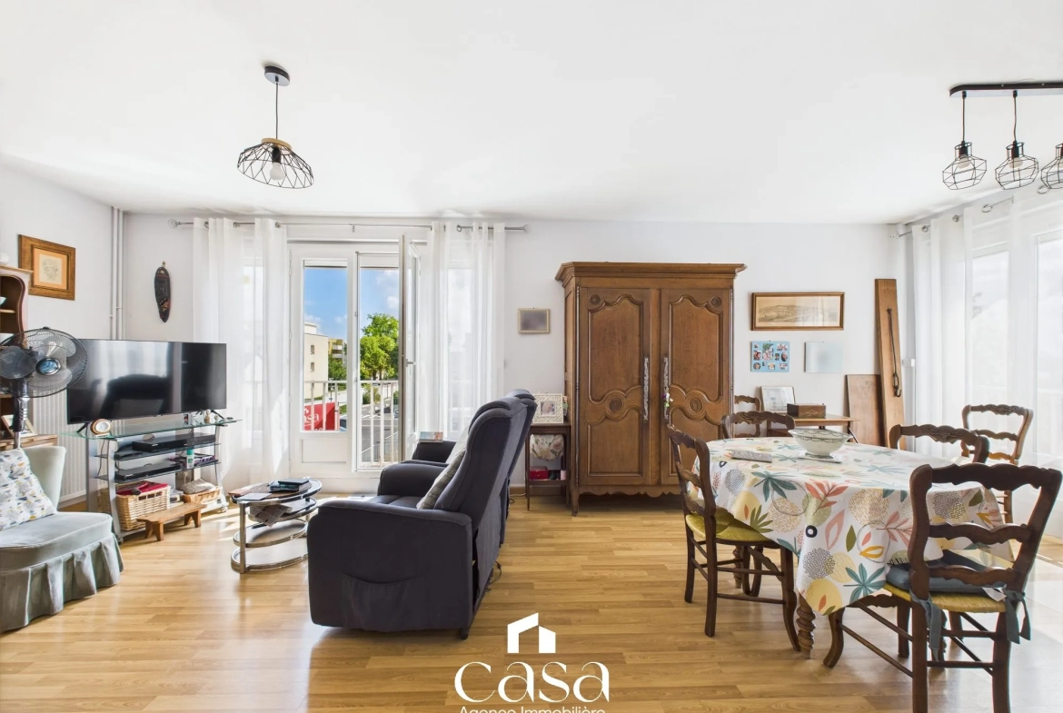 Duplex lumineux de 81 m² avec balcons, cave et stationnement sécurisé à Ifs 