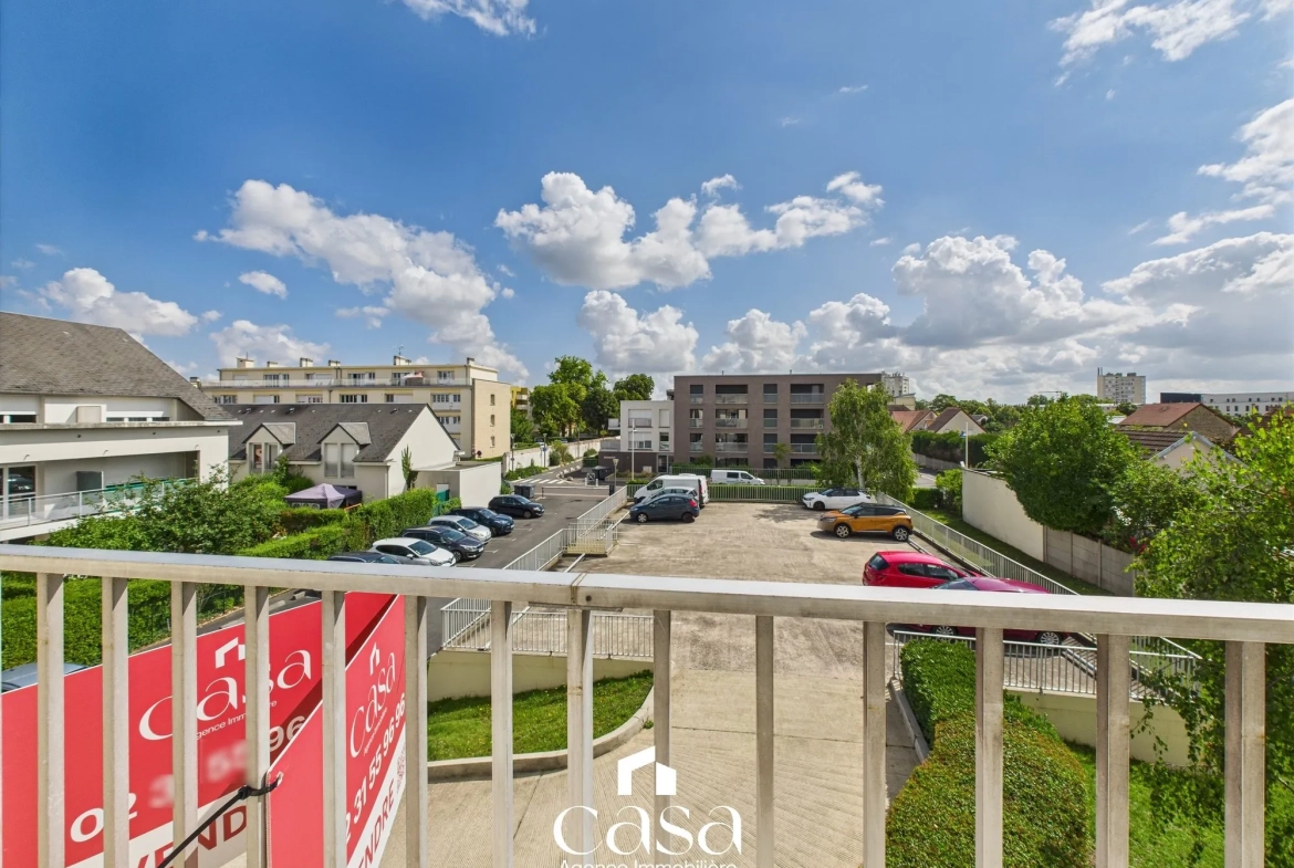 Duplex lumineux de 81 m² avec balcons, cave et stationnement sécurisé à Ifs 