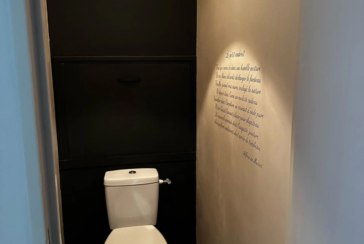 Appartement avec balcon, cave et ascenseur à Montluçon - 71 m² 