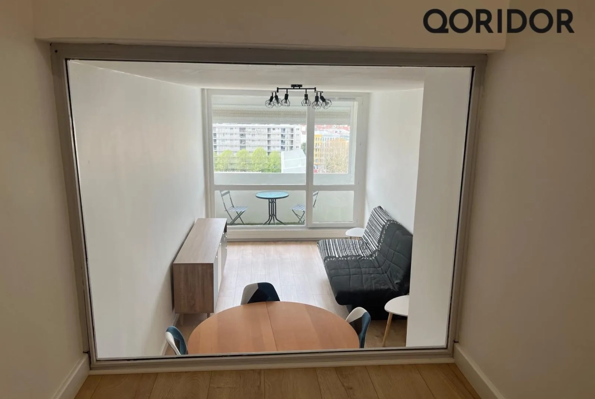 Triplex Meublé avec Vue Panoramique sur Lyon à Villeurbanne 