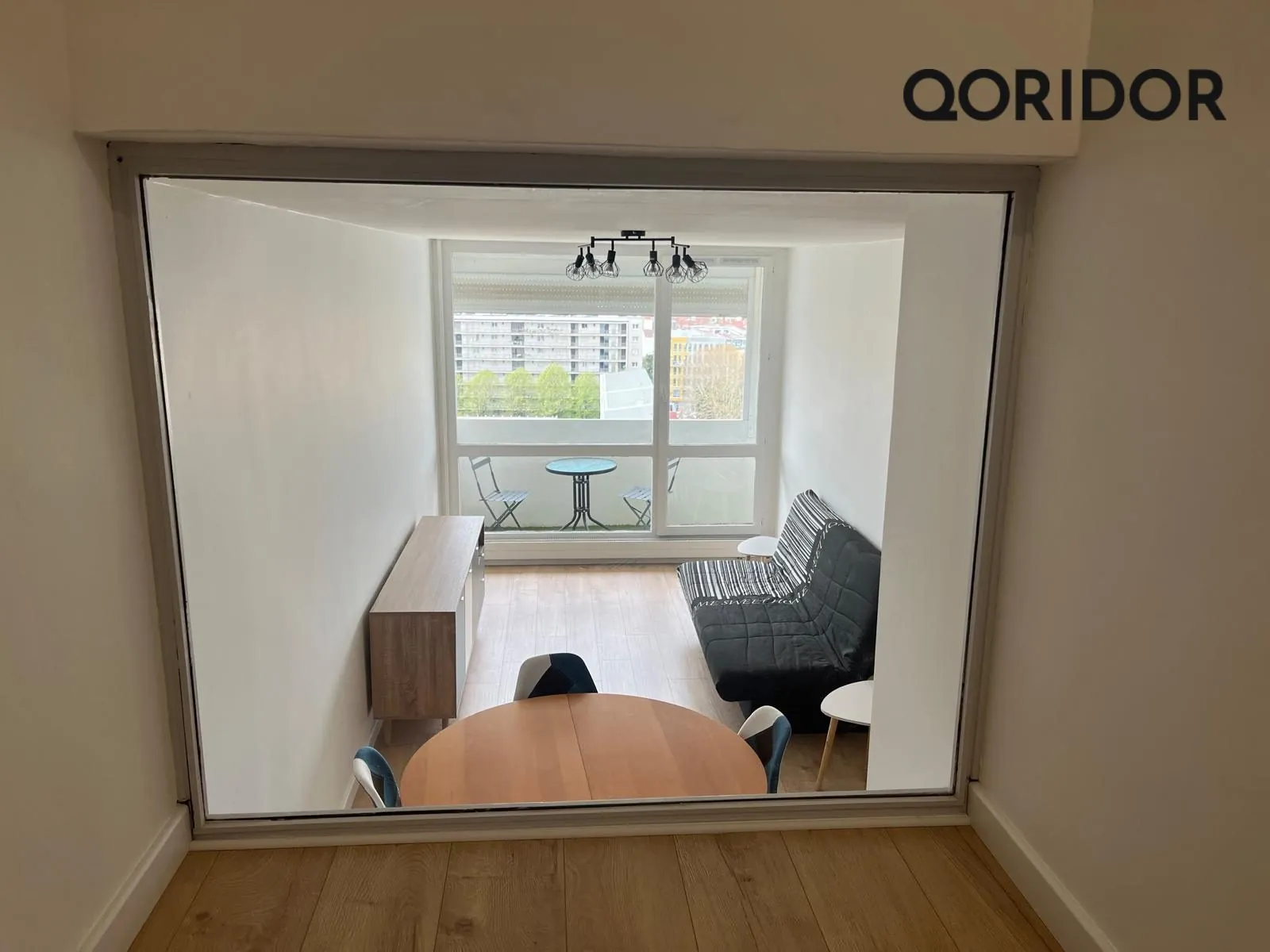 Triplex Meublé avec Vue Panoramique sur Lyon à Villeurbanne 