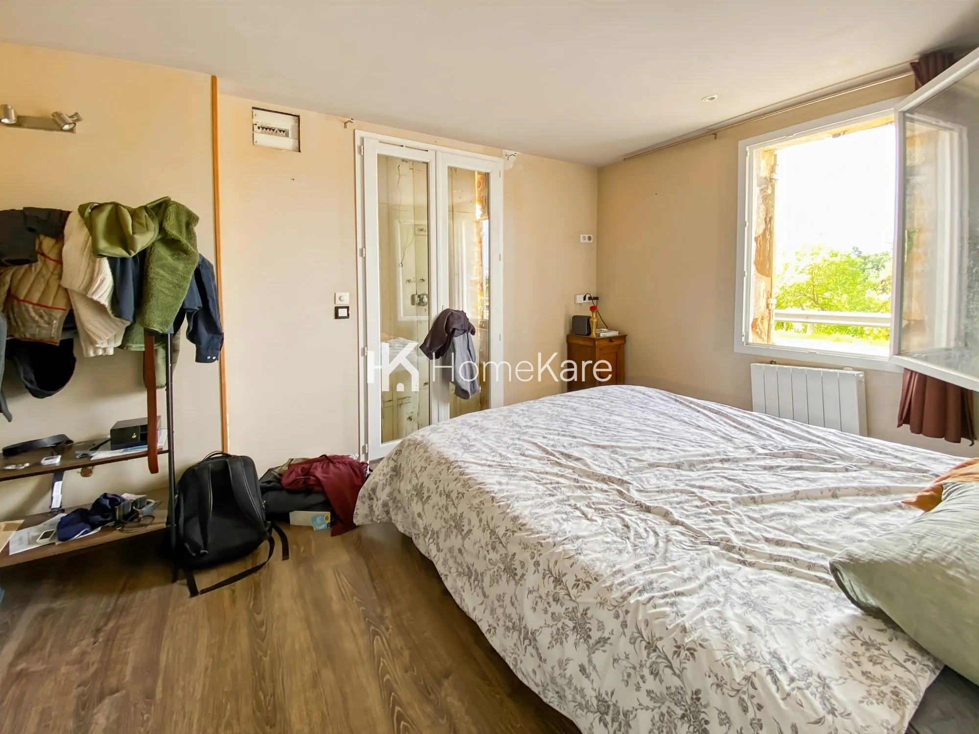 Charmante maison en pierre de 210 m² avec jardin et parking à Langoiran 