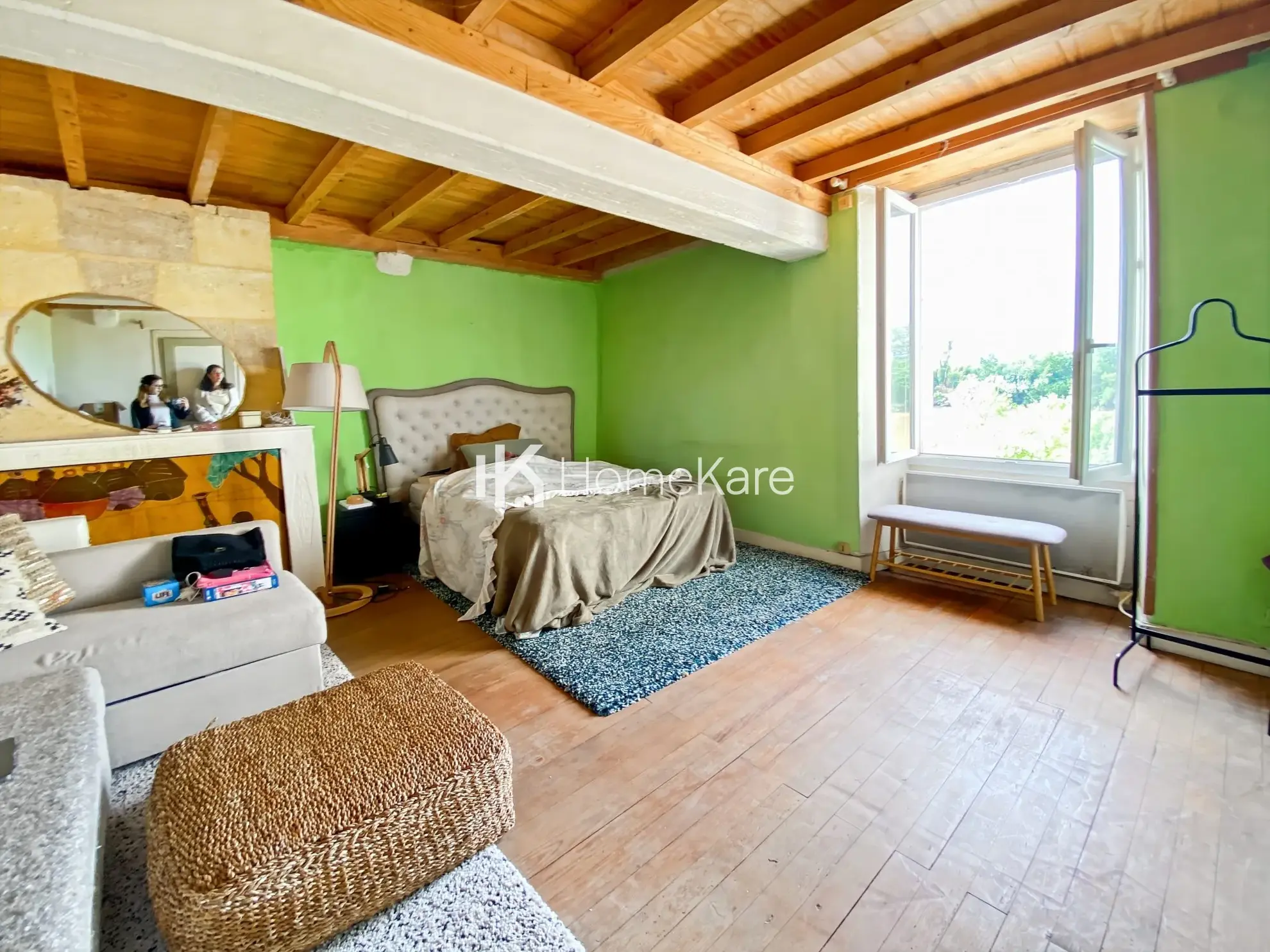 Charmante maison en pierre de 210 m² avec jardin et parking à Langoiran 