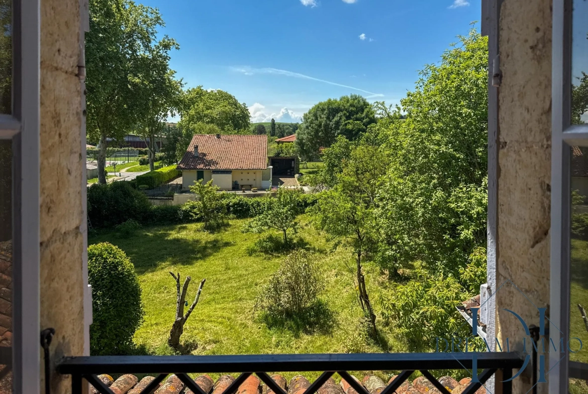 Maison gasconne à proximité d'Auch, parfaite pour chambres d'hôtes ou résidence principale 