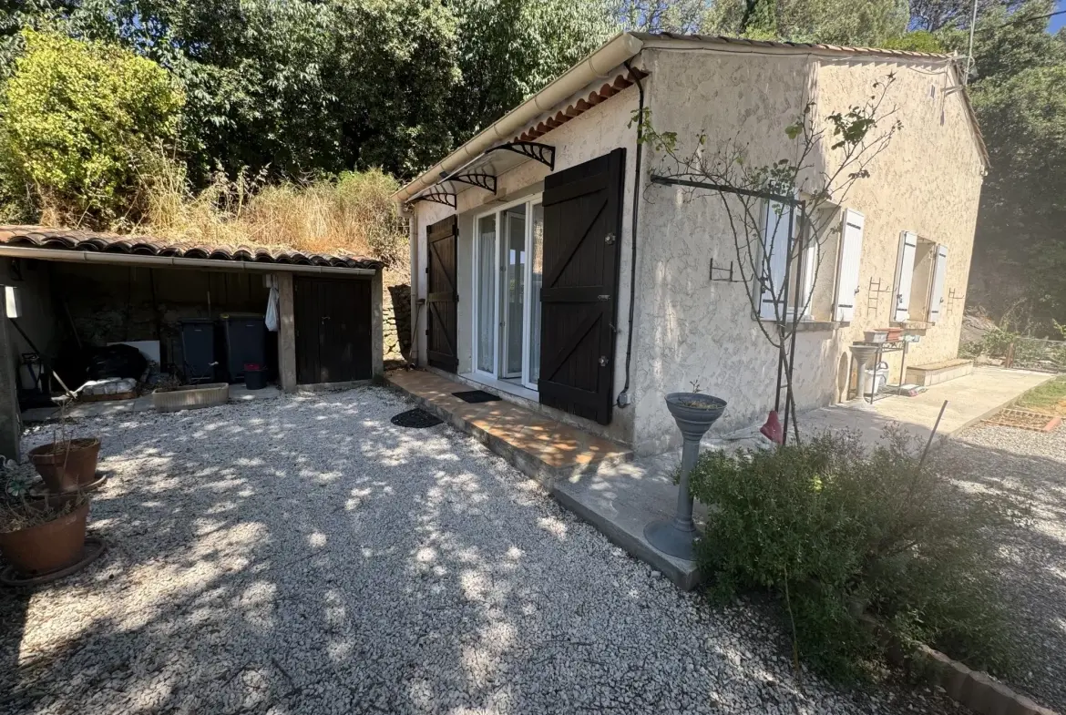 Maison T2 à vendre à Tourves – idéalement située et prête à emménager 