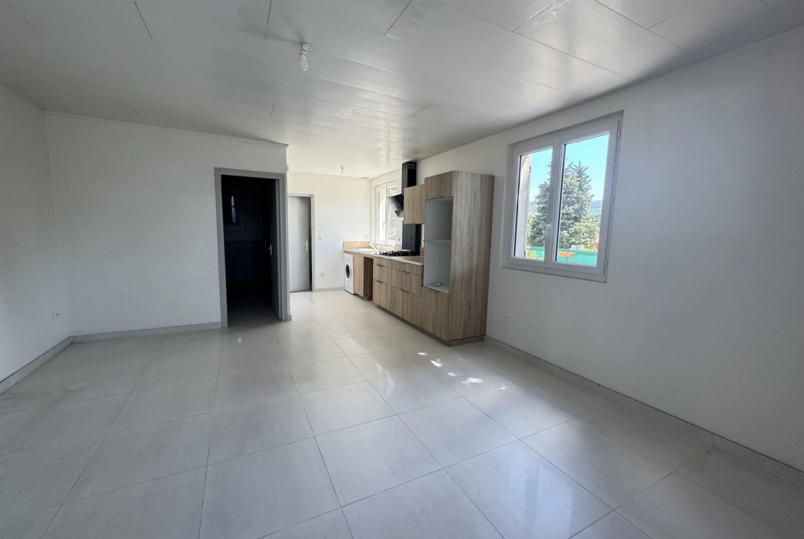 Maison T2 à vendre à Tourves – idéalement située et prête à emménager 