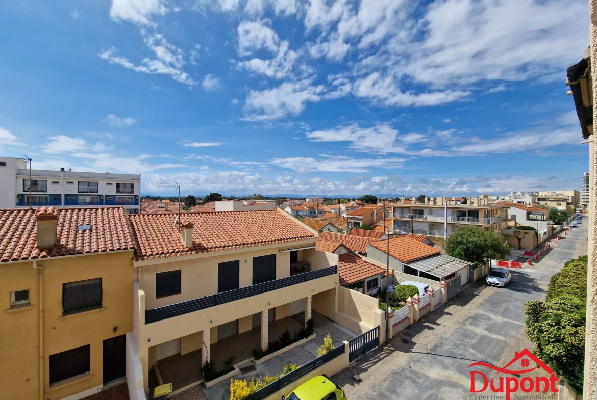 Appartement rénové avec vue mer à Canet-en-Roussillon – Idéal vacances ou location 