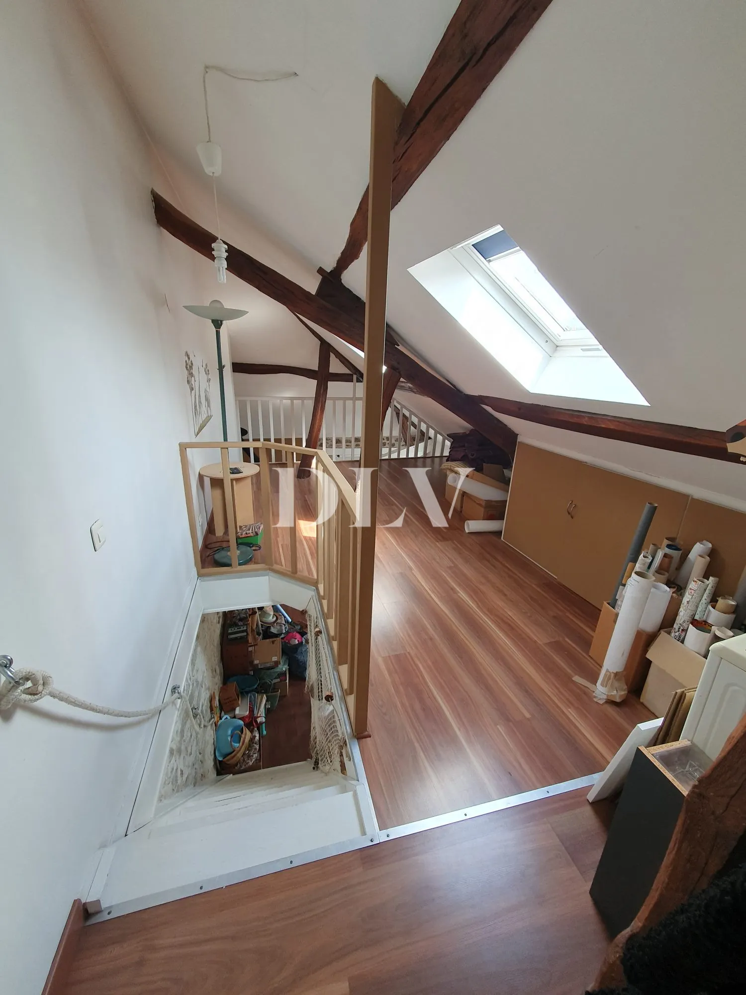 Charmant studio duplex de 42 m² à Fontainebleau, proche centre et commodités 