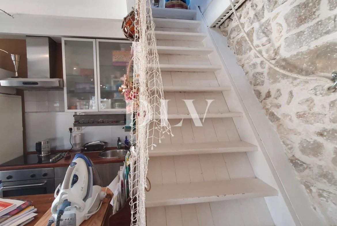 Charmant studio duplex de 42 m² à Fontainebleau, proche centre et commodités 
