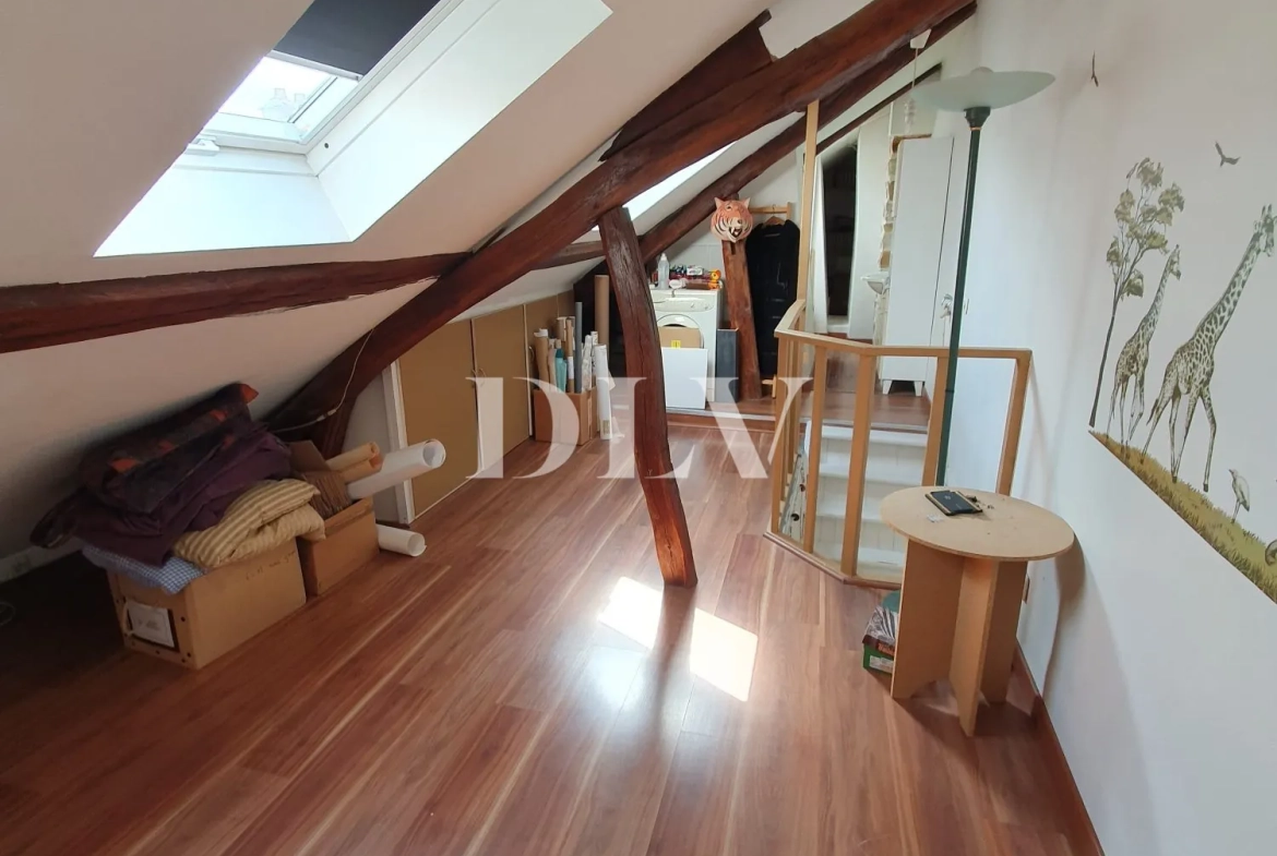 Charmant studio duplex de 42 m² à Fontainebleau, proche centre et commodités 