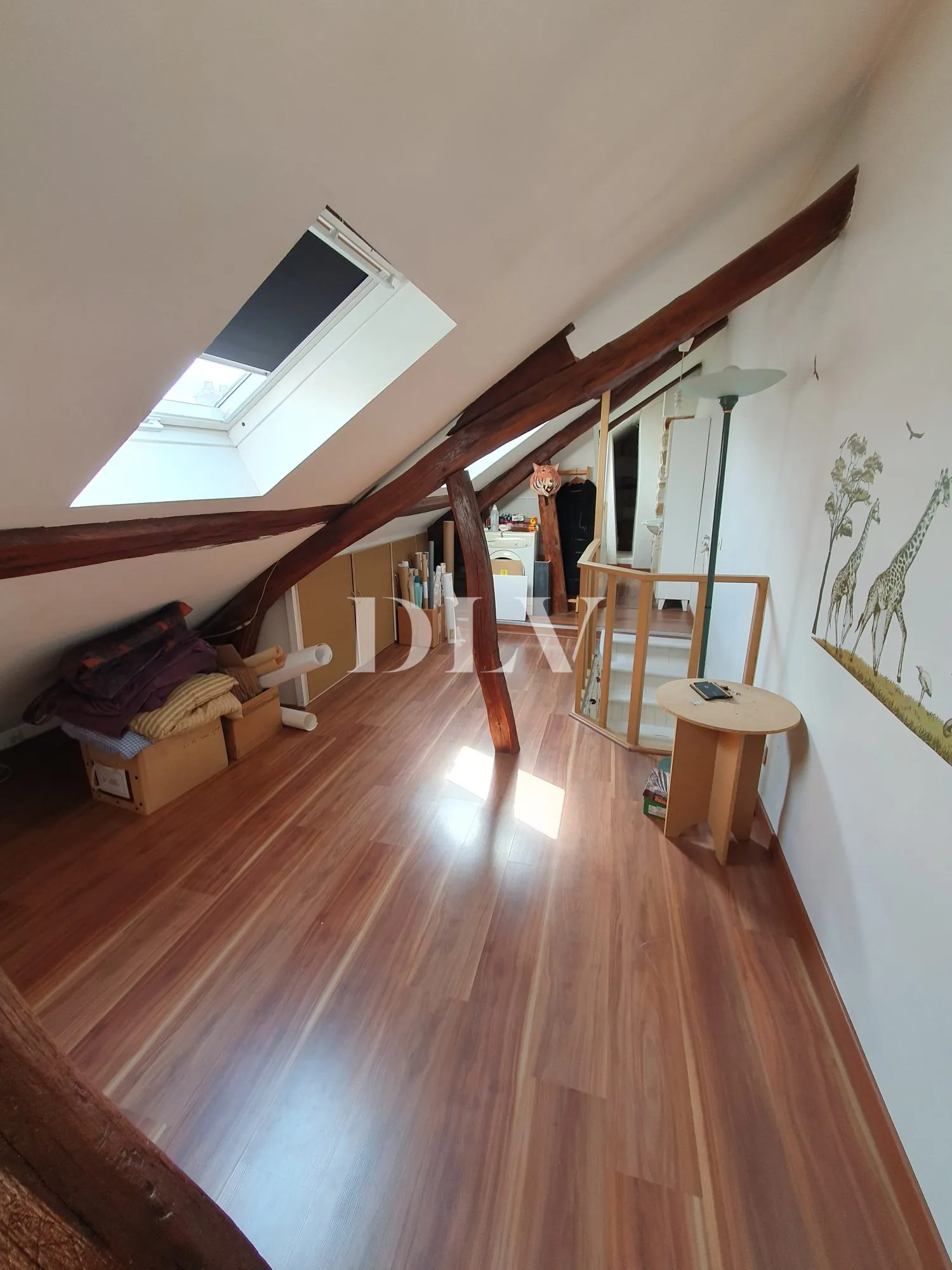 Charmant studio duplex de 42 m² à Fontainebleau, proche centre et commodités 