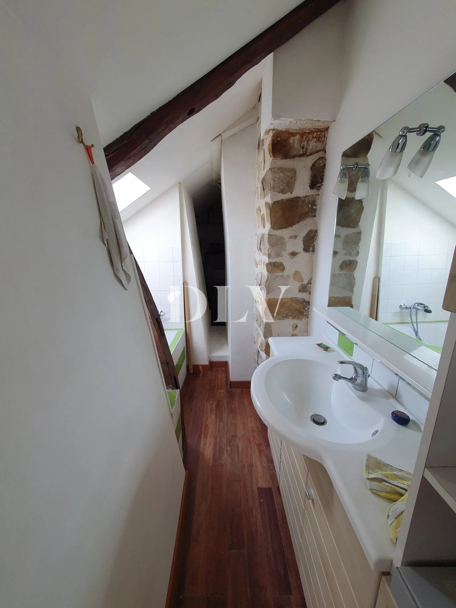 Charmant studio duplex de 42 m² à Fontainebleau, proche centre et commodités 