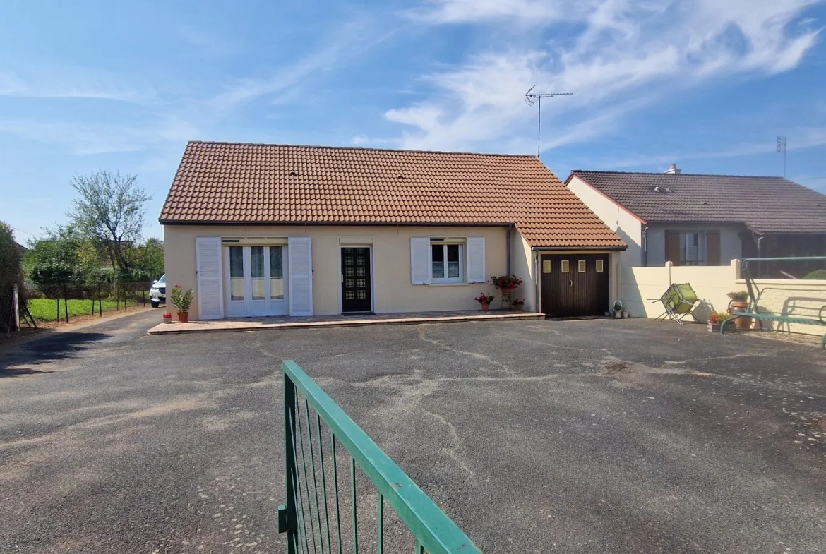 Pavillon pratique avec garage et grand terrain à Châteaumeillant 