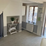 Maison de ville à Abbeville avec terrain constructible et revenu locatif élevé