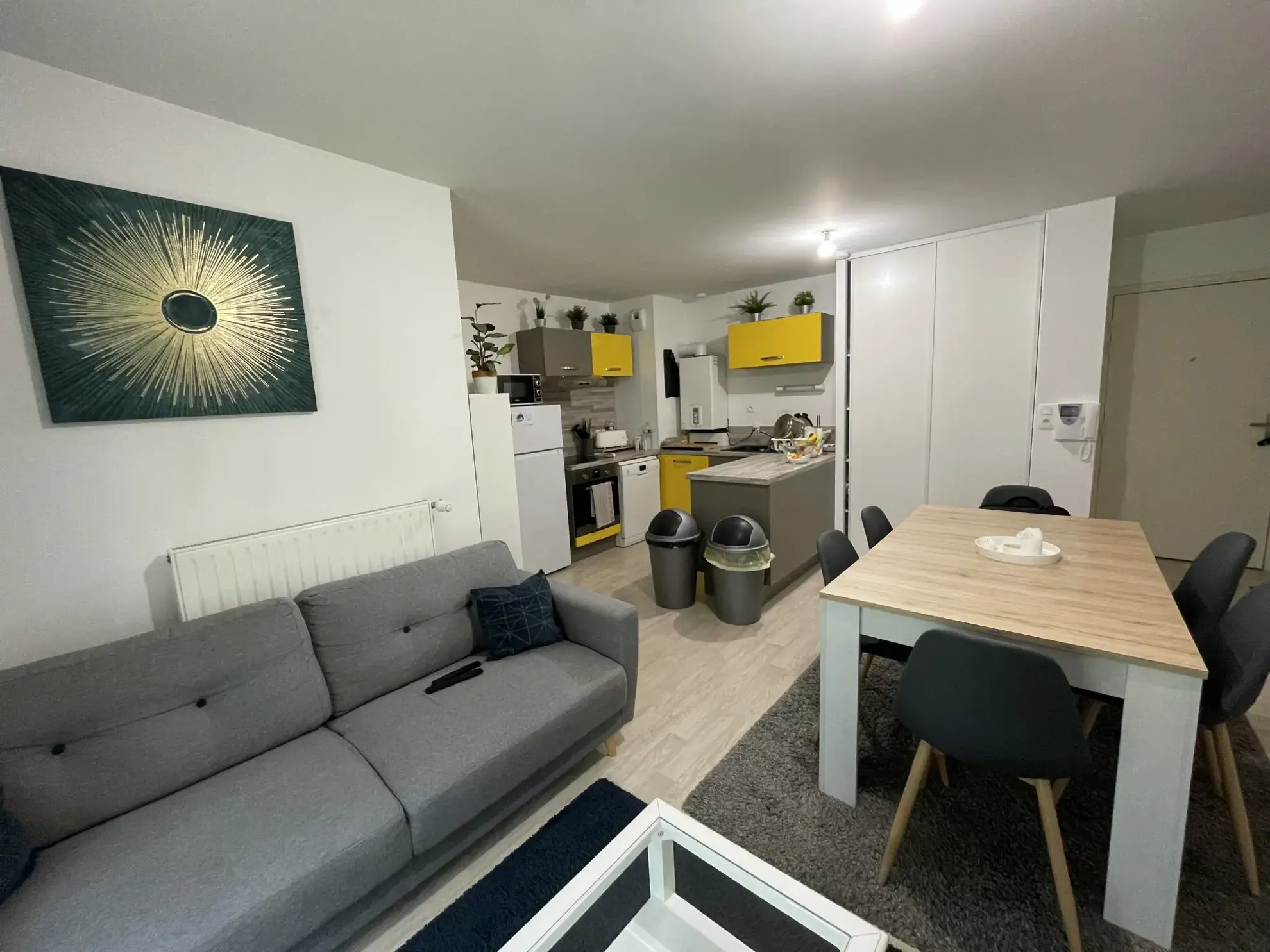Appartement T3 loué avec cave et parking à Quimper, résidence récente 2014 