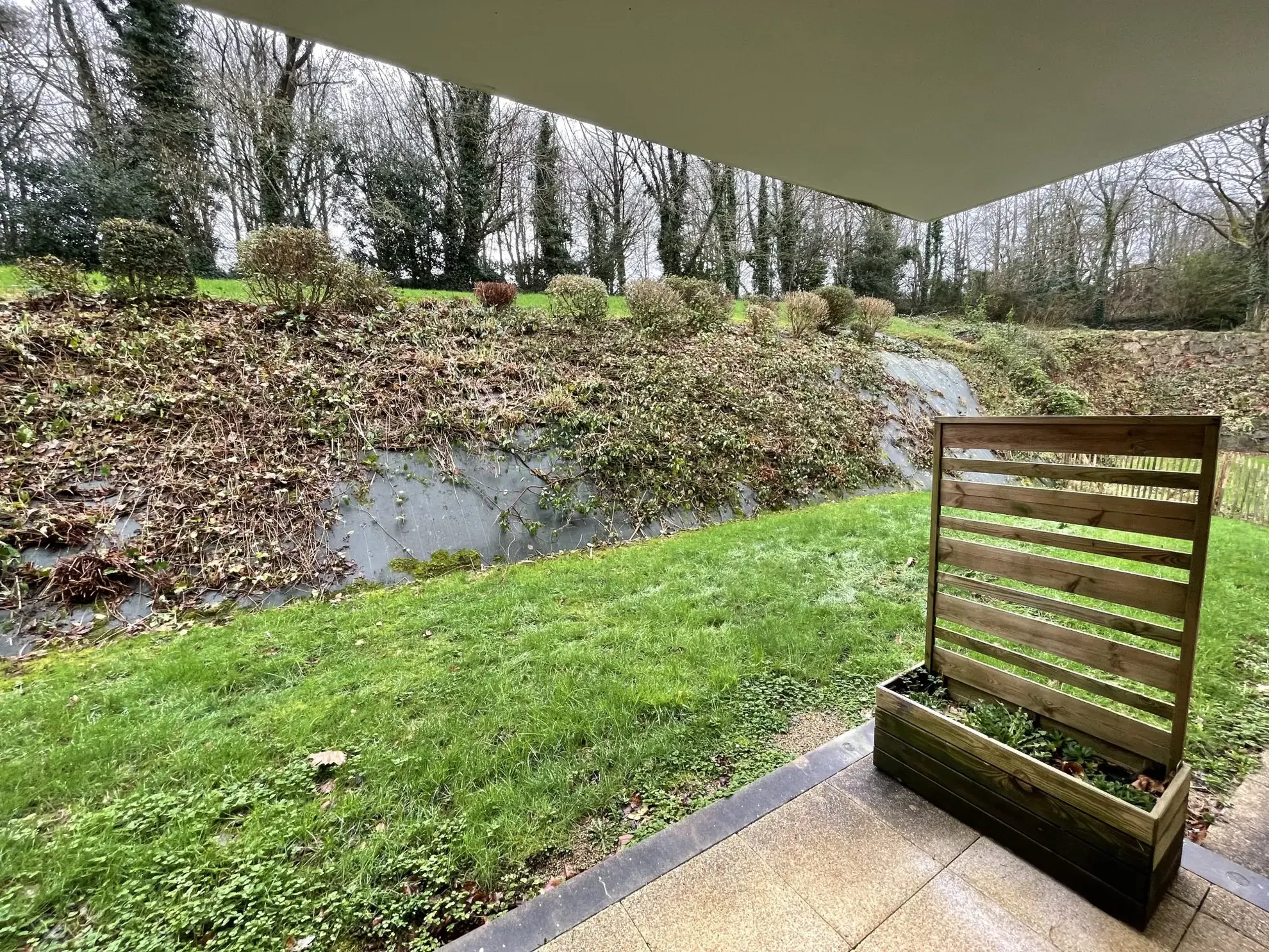 Appartement T3 loué avec cave et parking à Quimper, résidence récente 2014 
