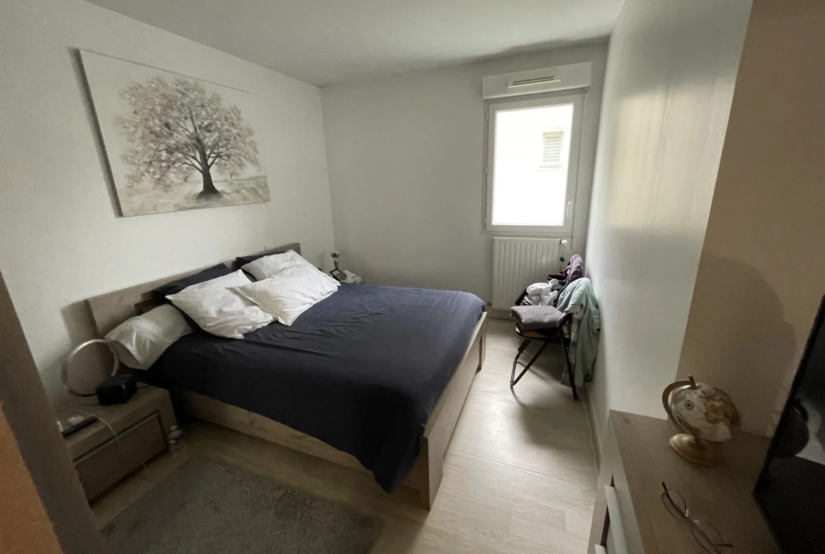 Appartement T3 loué avec cave et parking à Quimper, résidence récente 2014 