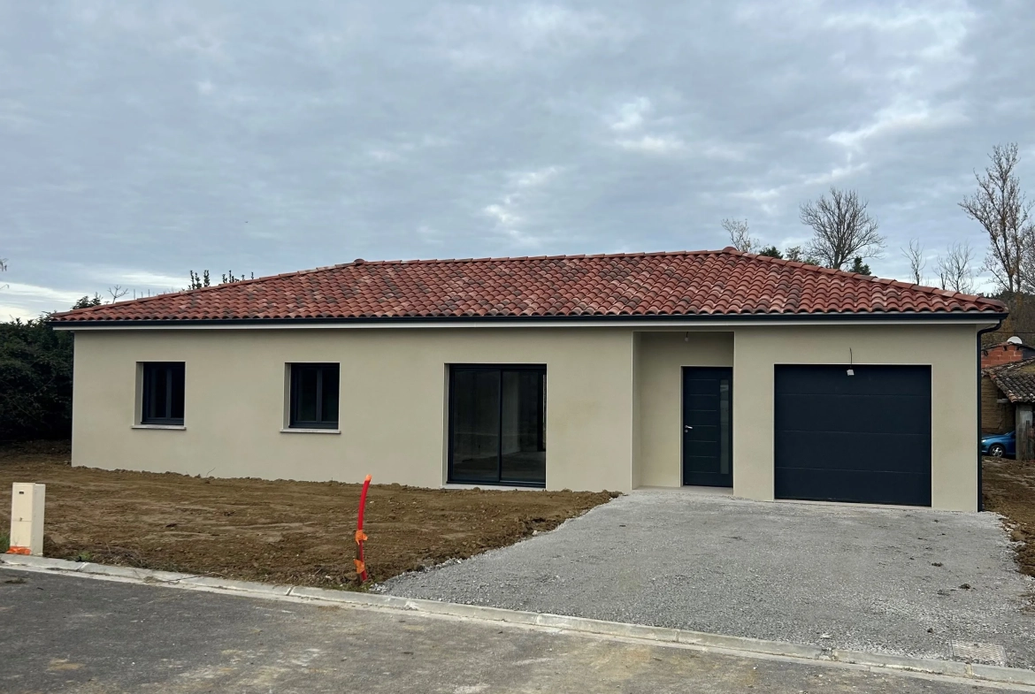 Villa neuve à Puygouzon avec 3 chambres, garage et espace lumineux 