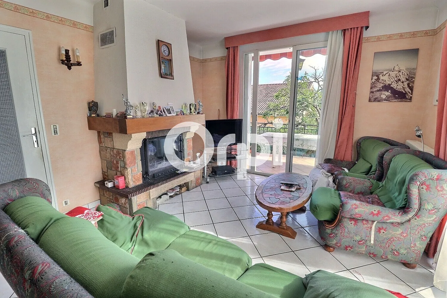 Maison à vendre à Idron de 123 m² avec grand terrain et garage 