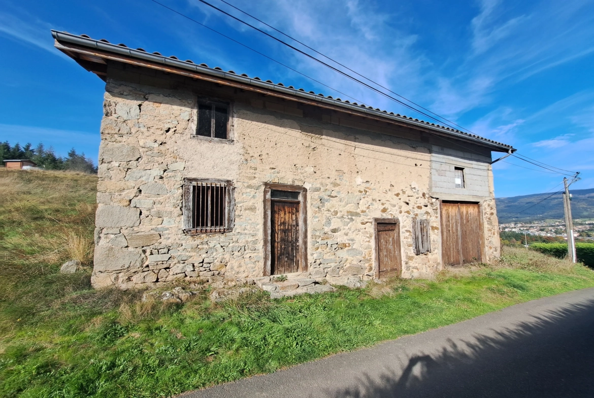 Grange à rénover avec potentiel d’habitation proche d’Ambert sur terrain de 1663 m² 