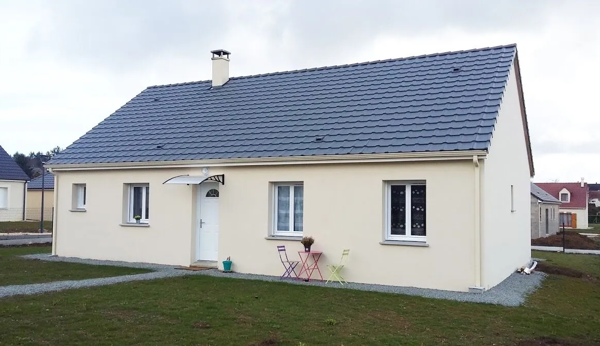 Maison individuelle moderne de 99m² avec terrain de 1000m² à Crillon 