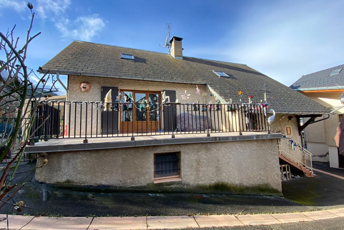 Maison en viager avec deux appartements indépendants à Savines-le-Lac 