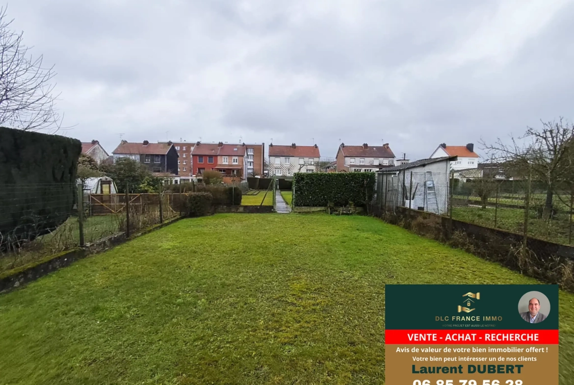 Maison semi-individuelle à vendre à Aulnoye-Aymeries - 3 chambres, garage et terrain de 723 m² 