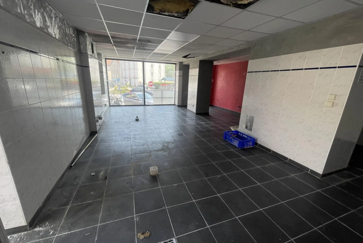 Murs commerciaux à Epinal - 51,66 m² avec cave et parking à vendre 