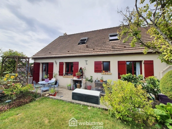 Maison à Écuelles de 116 m² avec terrasse, garage et 4 chambres