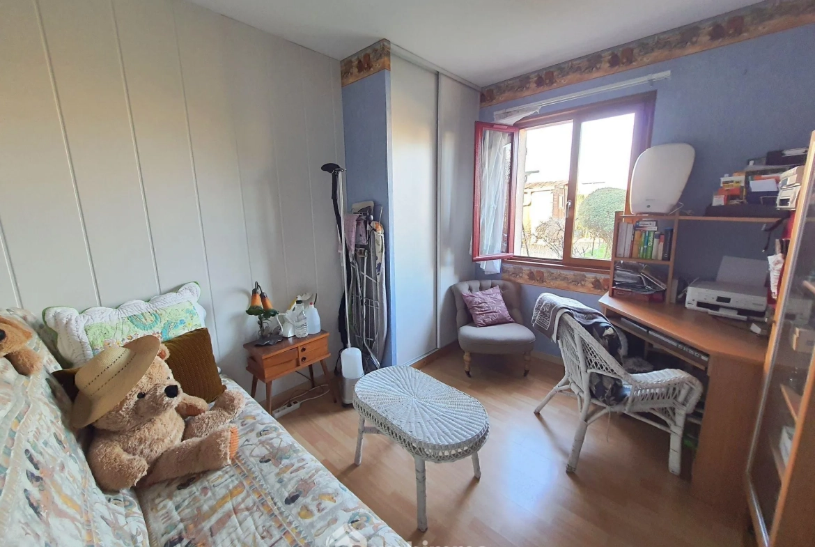 Maison à Écuelles de 116 m² avec terrasse, garage et 4 chambres 
