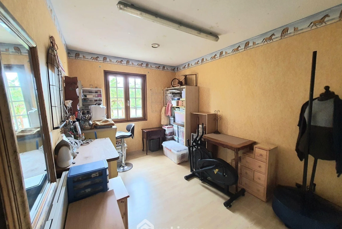 Maison à Écuelles de 116 m² avec terrasse, garage et 4 chambres 