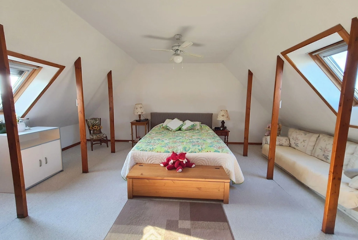 Maison à Écuelles de 116 m² avec terrasse, garage et 4 chambres 