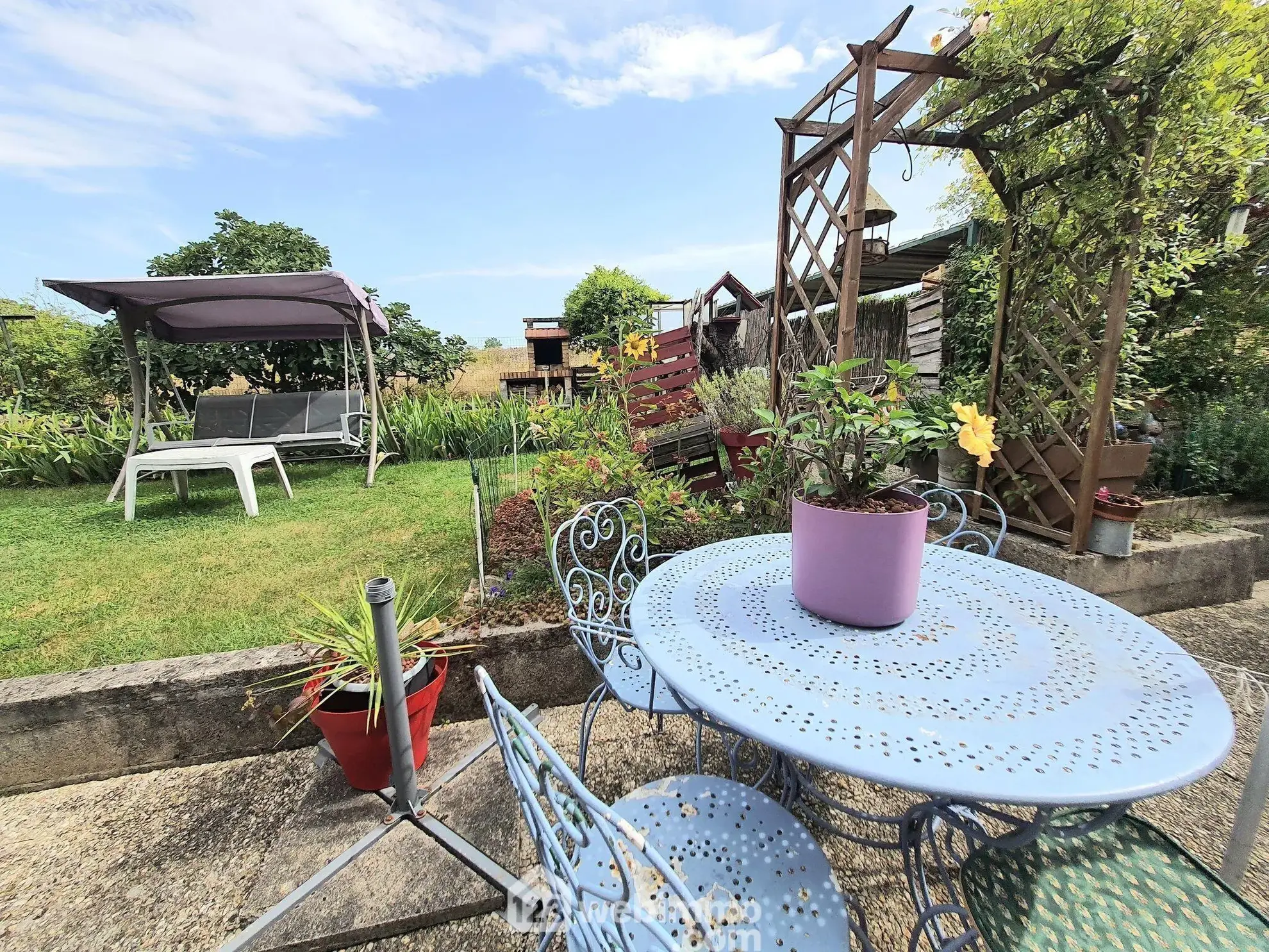 Maison à Écuelles de 116 m² avec terrasse, garage et 4 chambres 