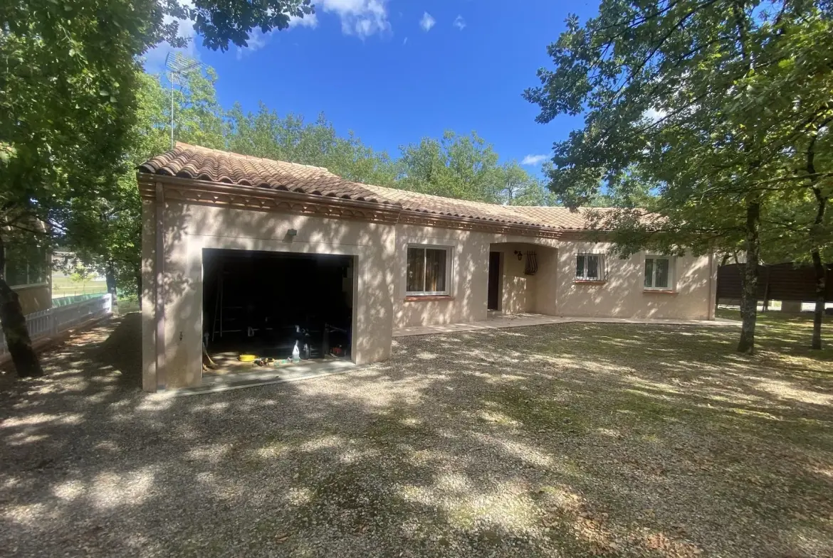 Maison de plain-pied à vendre à Villeneuve-sur-Vère, proche d'Albi, 105 m² avec jardin et dépendance 