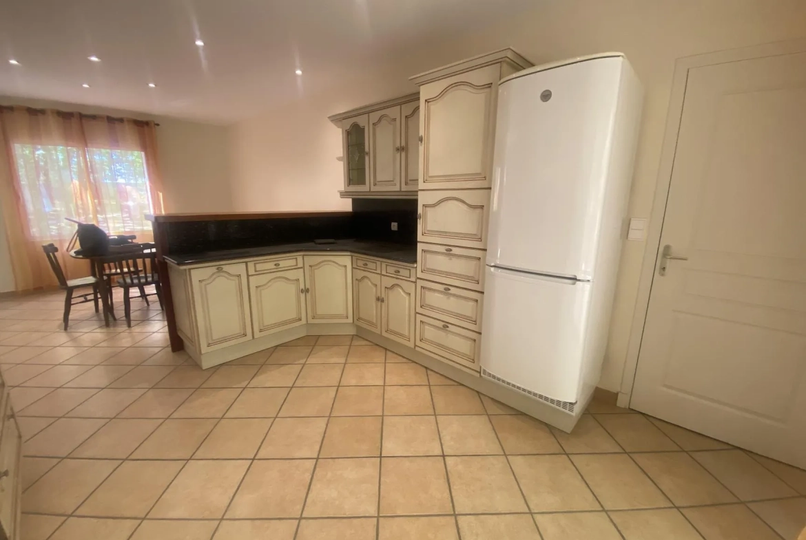 Maison de plain-pied à vendre à Villeneuve-sur-Vère, proche d'Albi, 105 m² avec jardin et dépendance 