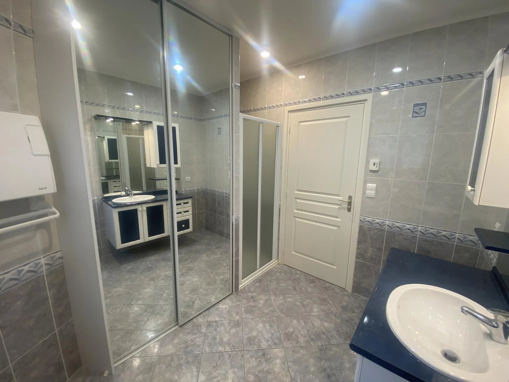 Maison de plain-pied à vendre à Villeneuve-sur-Vère, proche d'Albi, 105 m² avec jardin et dépendance 