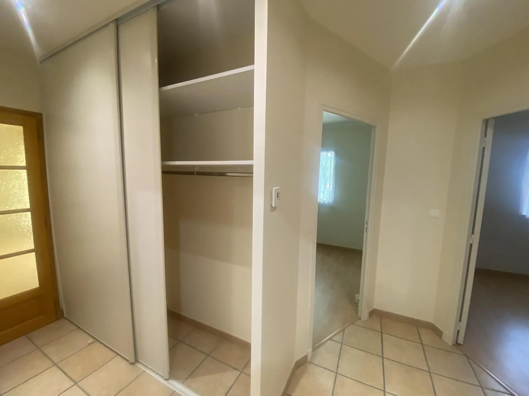 Maison de plain-pied à vendre à Villeneuve-sur-Vère, proche d'Albi, 105 m² avec jardin et dépendance 