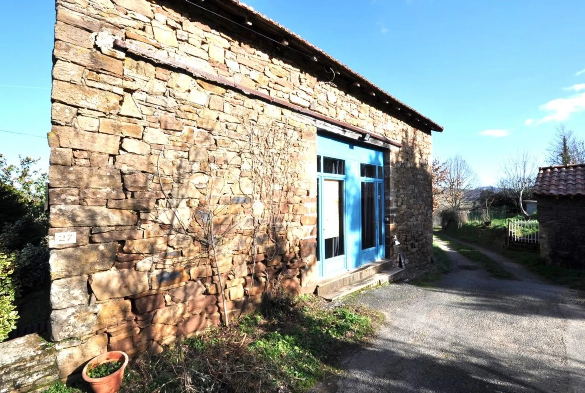 Maison en pierre rénovée avec jardin au calme près de Tarn et Aveyron 