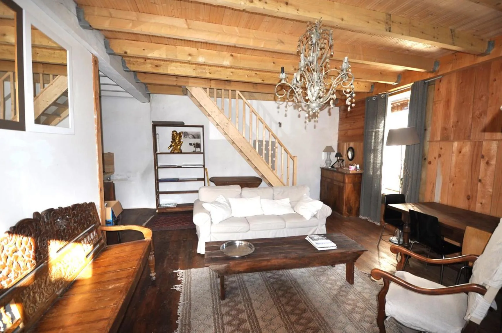 Maison en pierre rénovée avec jardin au calme près de Tarn et Aveyron 
