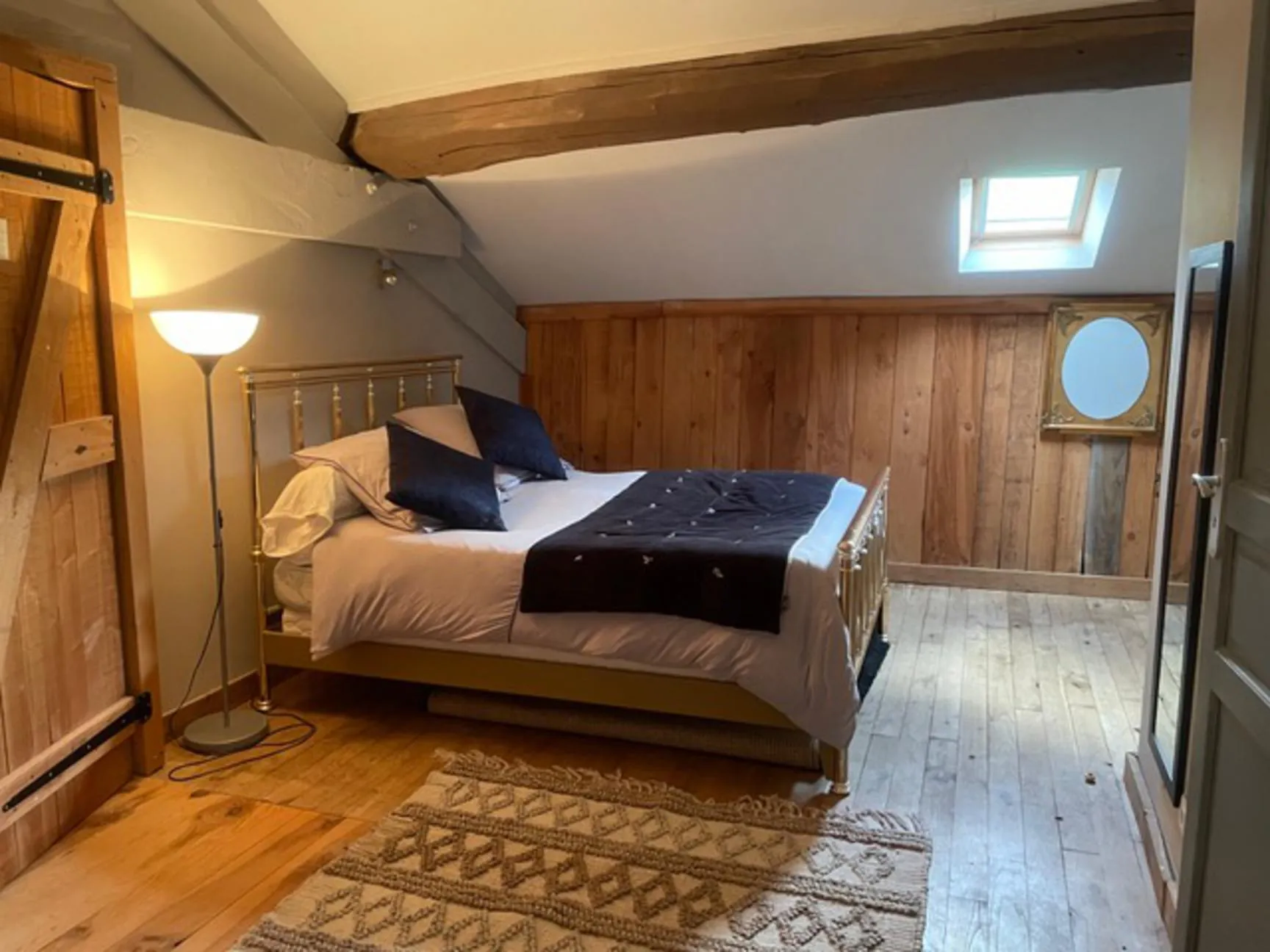 Maison en pierre rénovée avec jardin au calme près de Tarn et Aveyron 