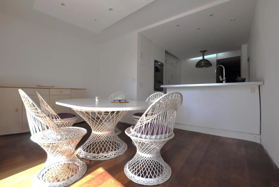 Vente maison de charme avec piscine et sauna à Rions, village médiéval 