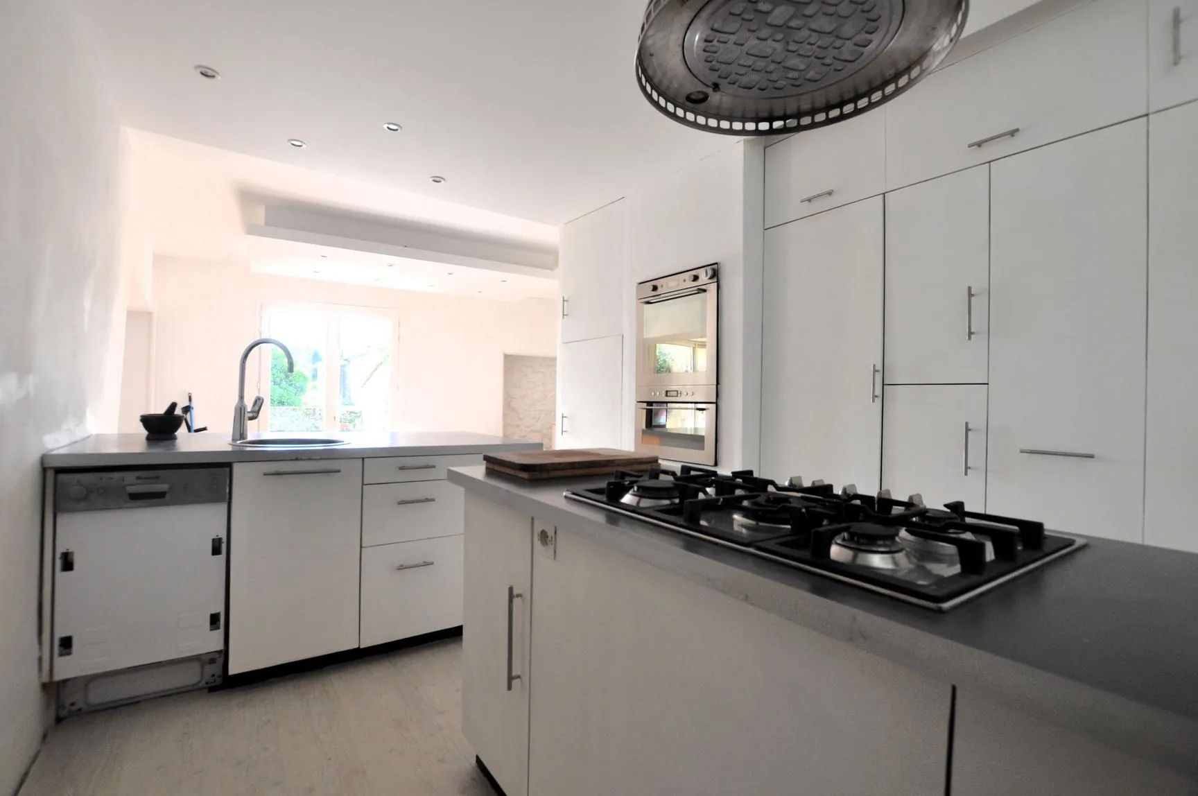 Vente maison de charme avec piscine et sauna à Rions, village médiéval 