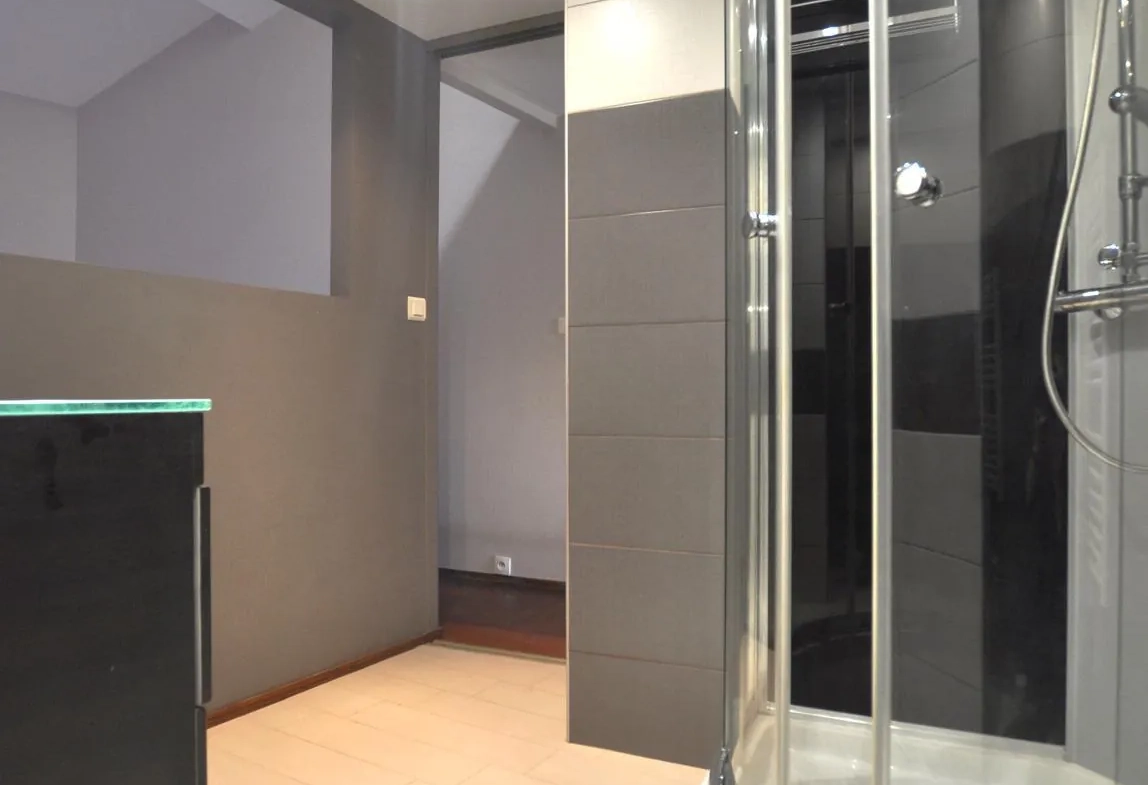 Vente maison de charme avec piscine et sauna à Rions, village médiéval 
