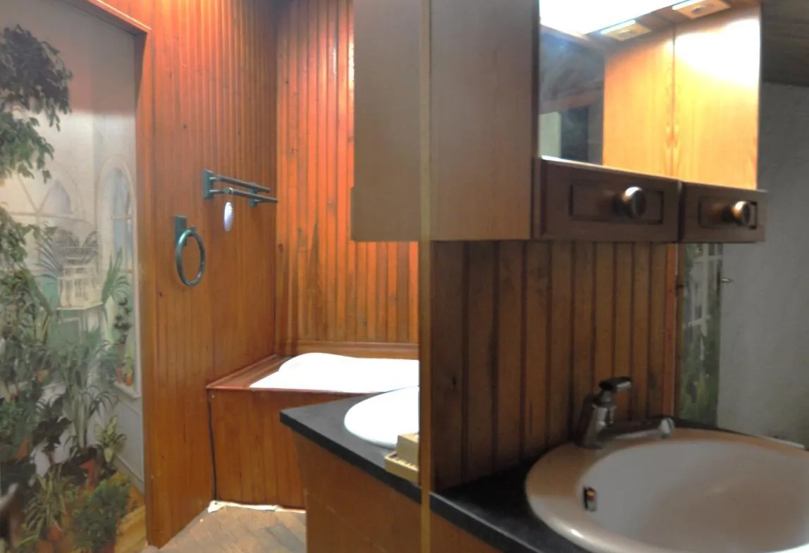Vente maison de charme avec piscine et sauna à Rions, village médiéval 