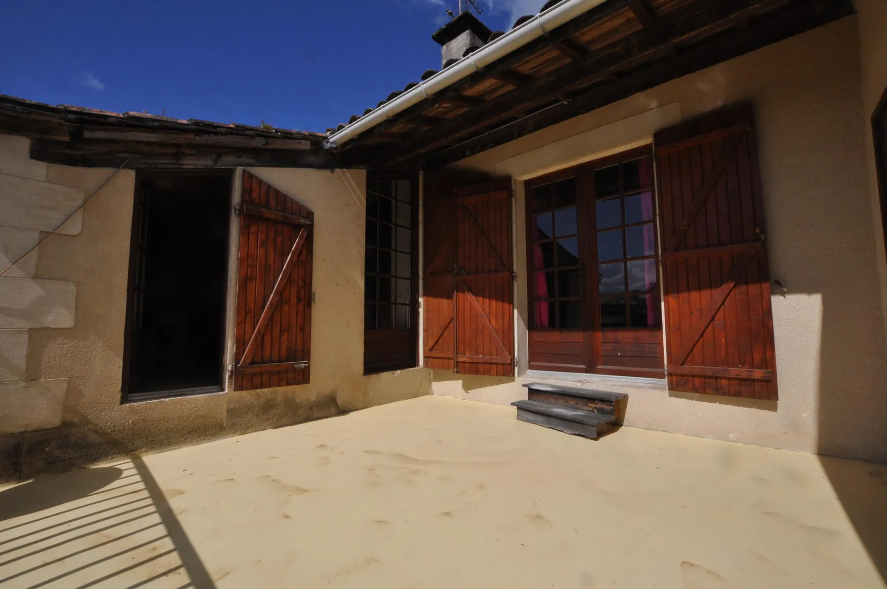 Vente maison de charme avec piscine et sauna à Rions, village médiéval 