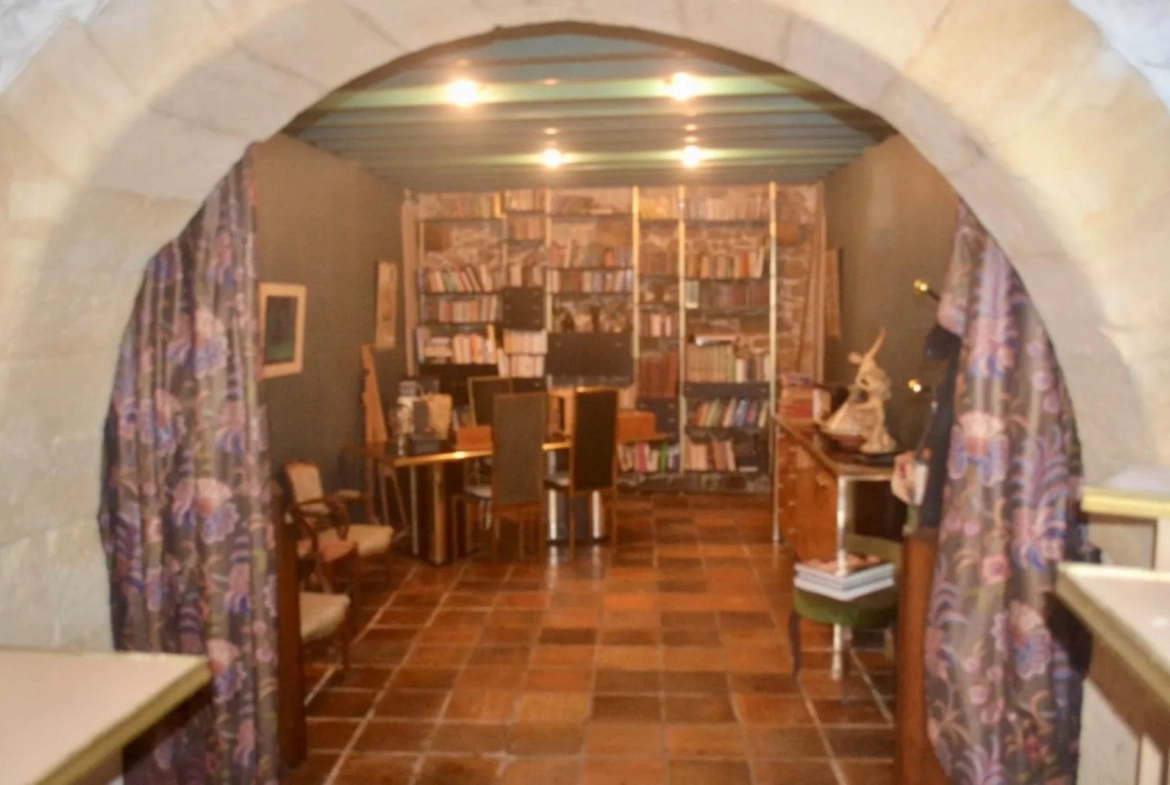 Vente maison de charme avec piscine et sauna à Rions, village médiéval 