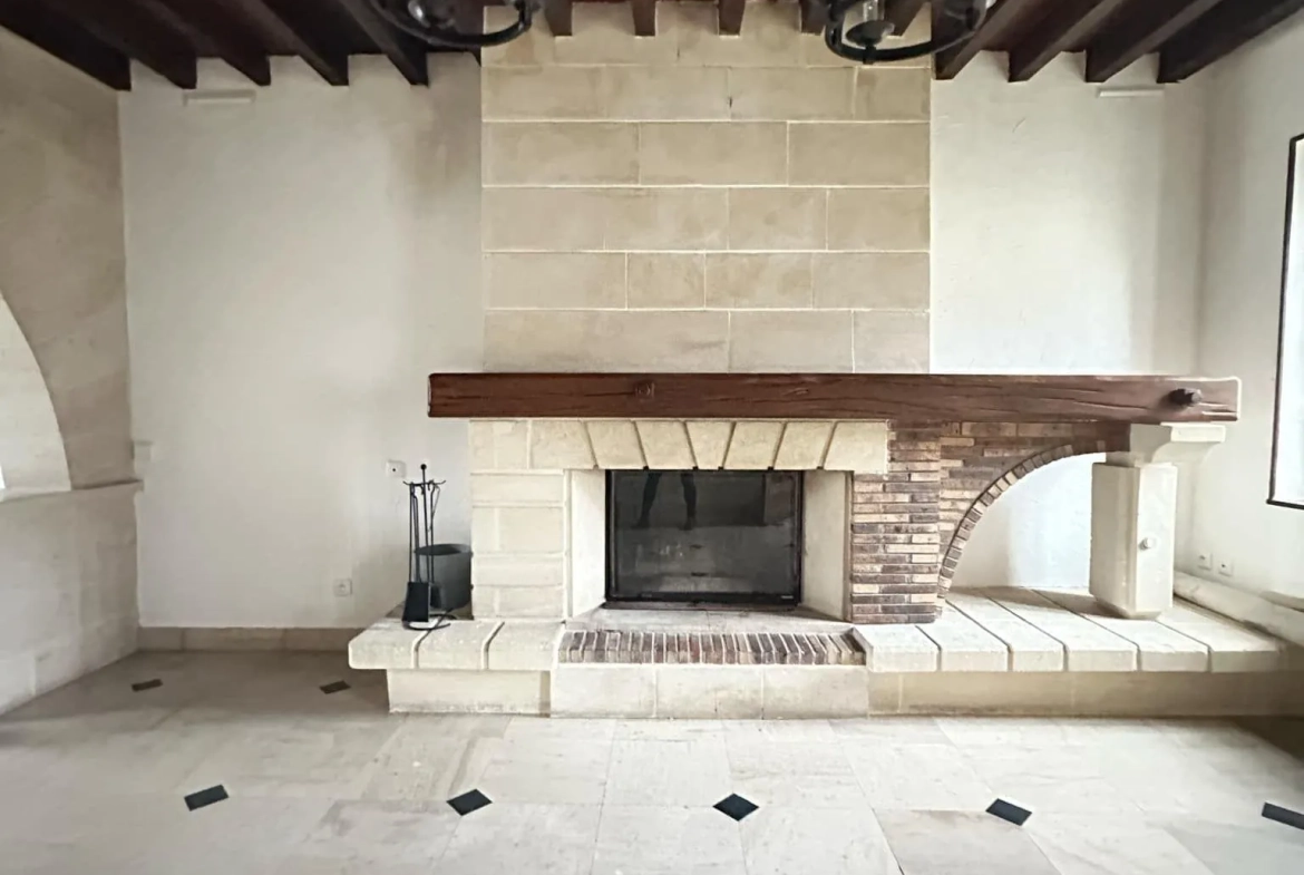 Maison de 187 m² à Bièvres avec 4 chambres, garage et cave - Confort et tranquillité 