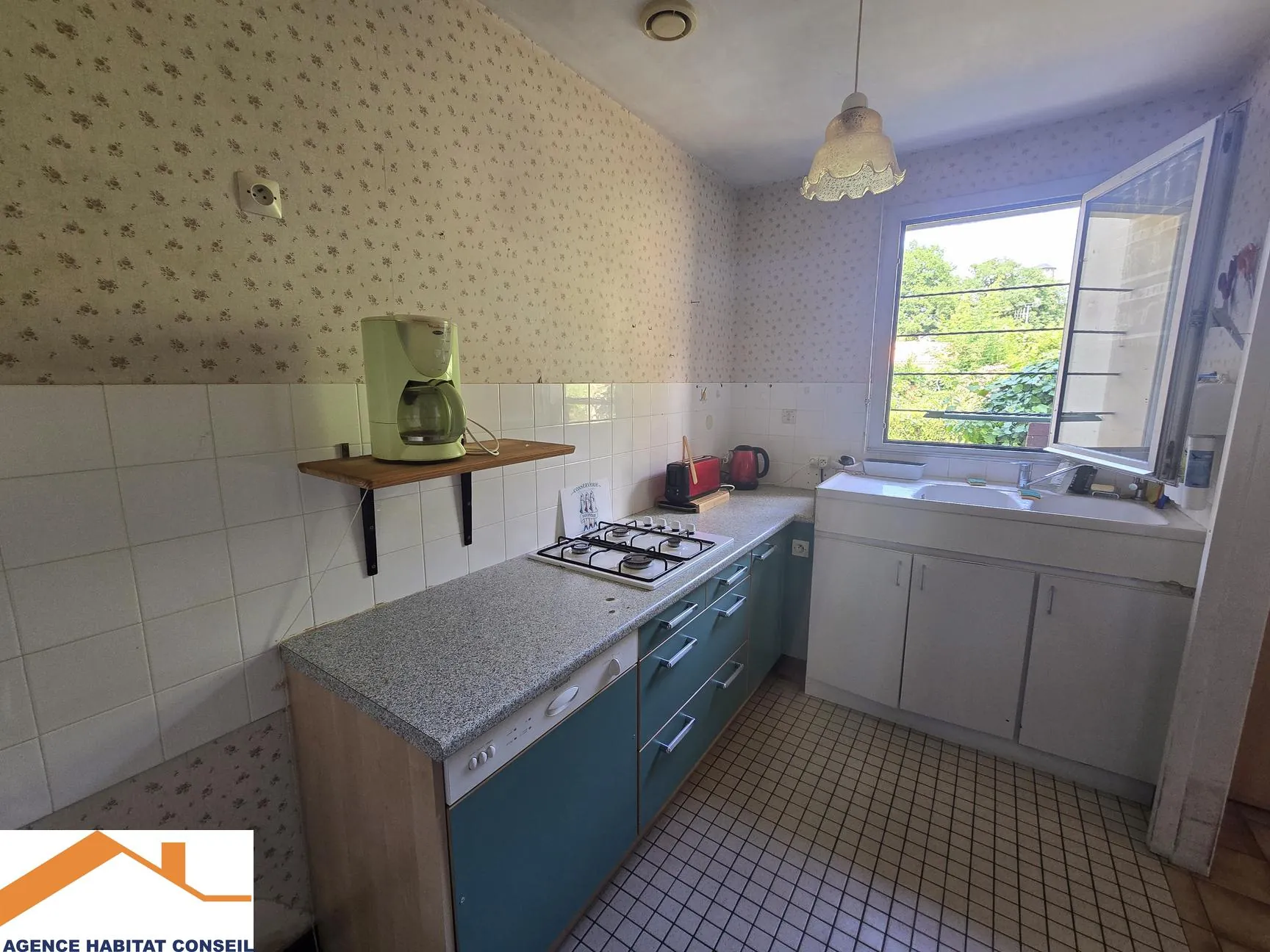 Maison de plain-pied à vendre aux Lucs-sur-Boulogne, 2 chambres, garage et jardin 