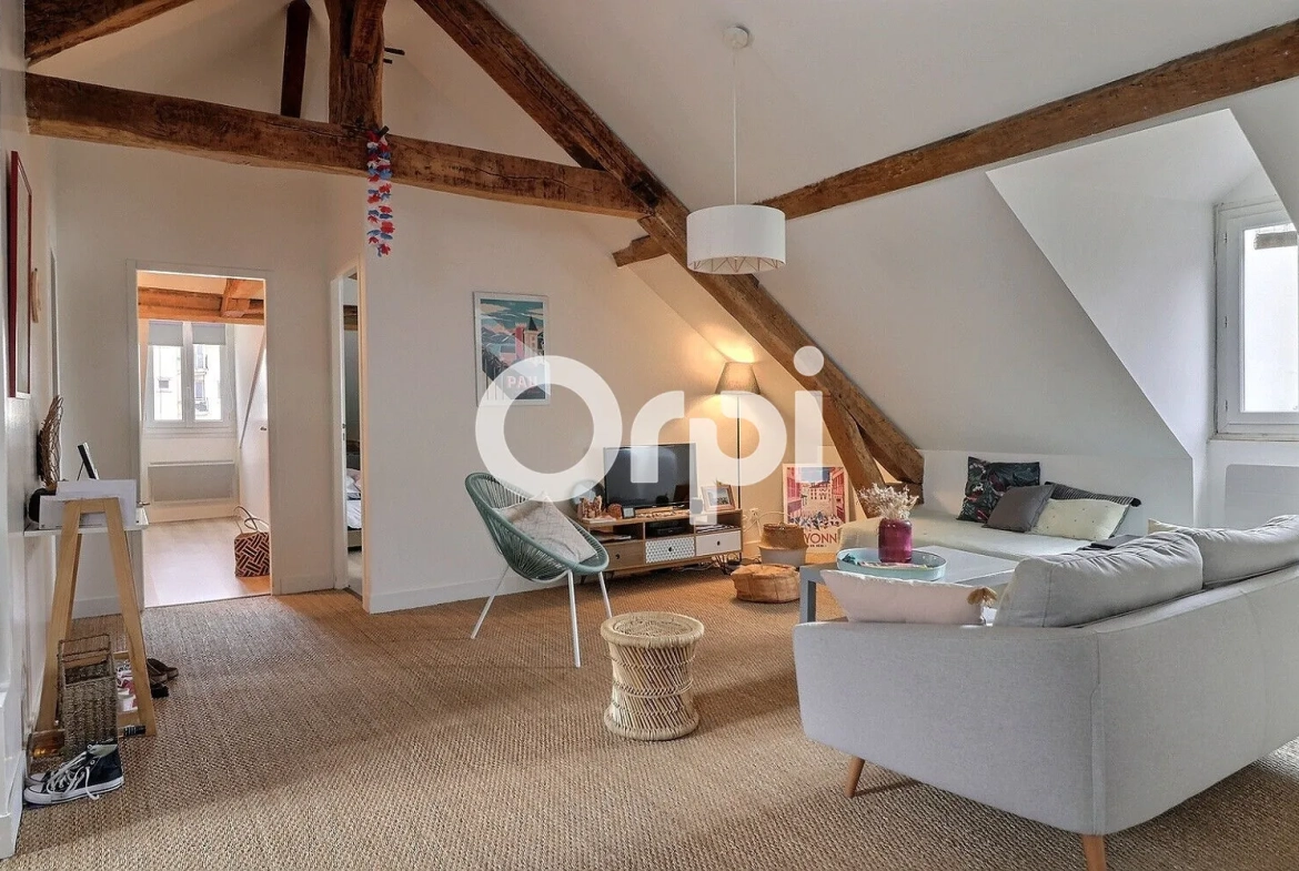 Appartement T3 avec parking au centre-ville de Pau 
